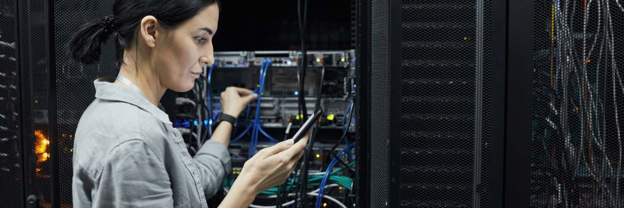 How Much Does A Server Cost In 2024 All Factors Explained Updated how-much-does-a-server-cost-in-2024-all-factors-explained-updated